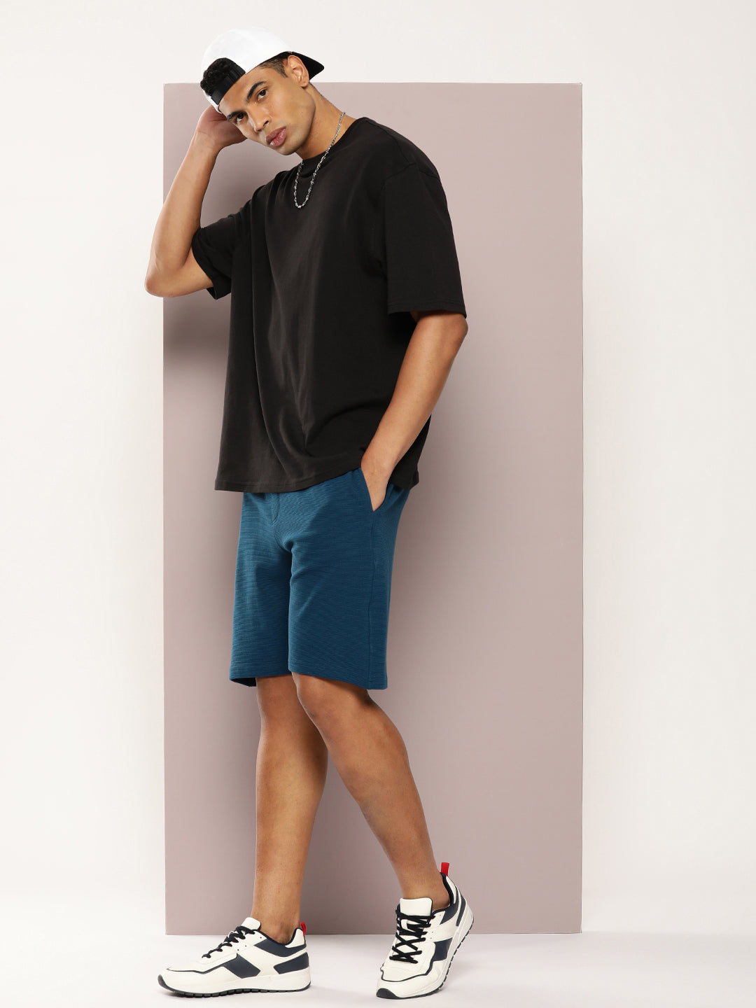 Men Solid Regular Shorts