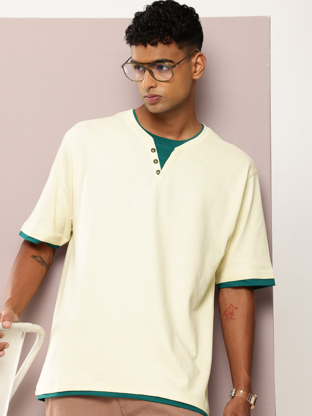 Mens Half Sleeve V-Neck Solid Oversized Fit Tshirts