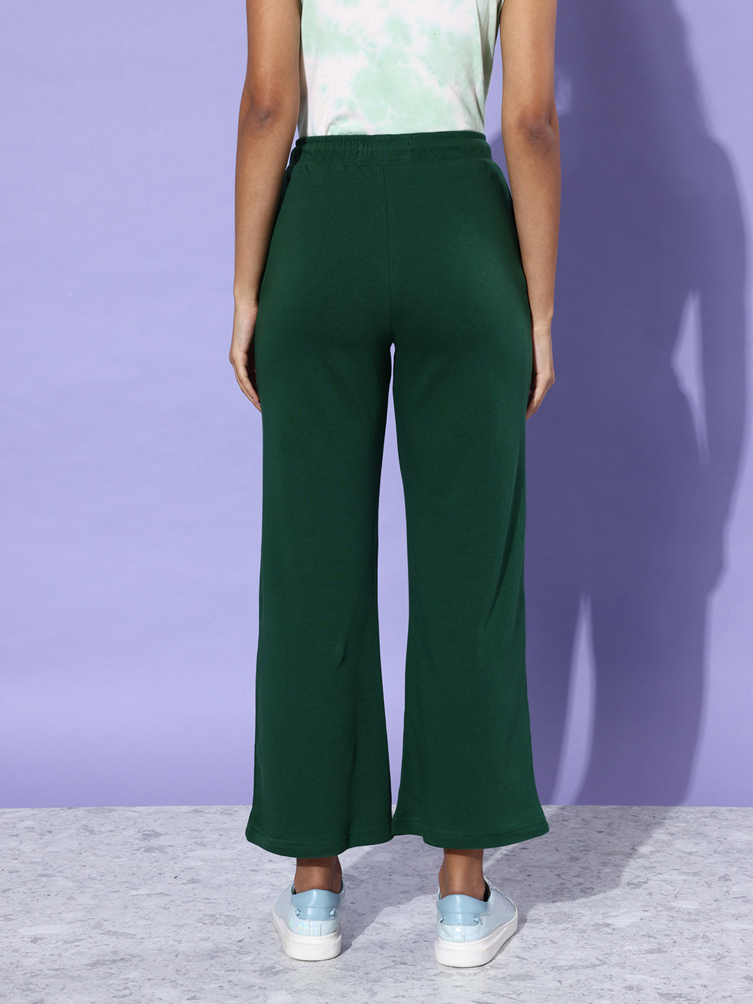 Women Solid Relaxed Fit Track Pant