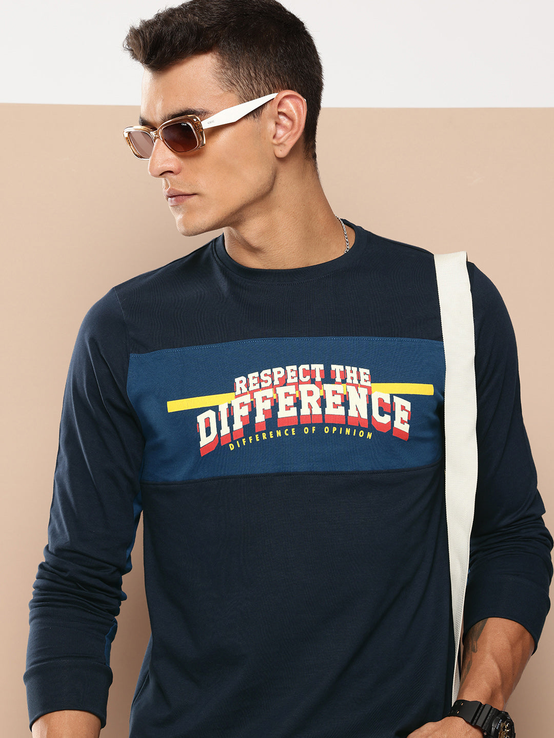 Mens Full Sleeve Round Neck Colourblocked Regular Fit Tshirts