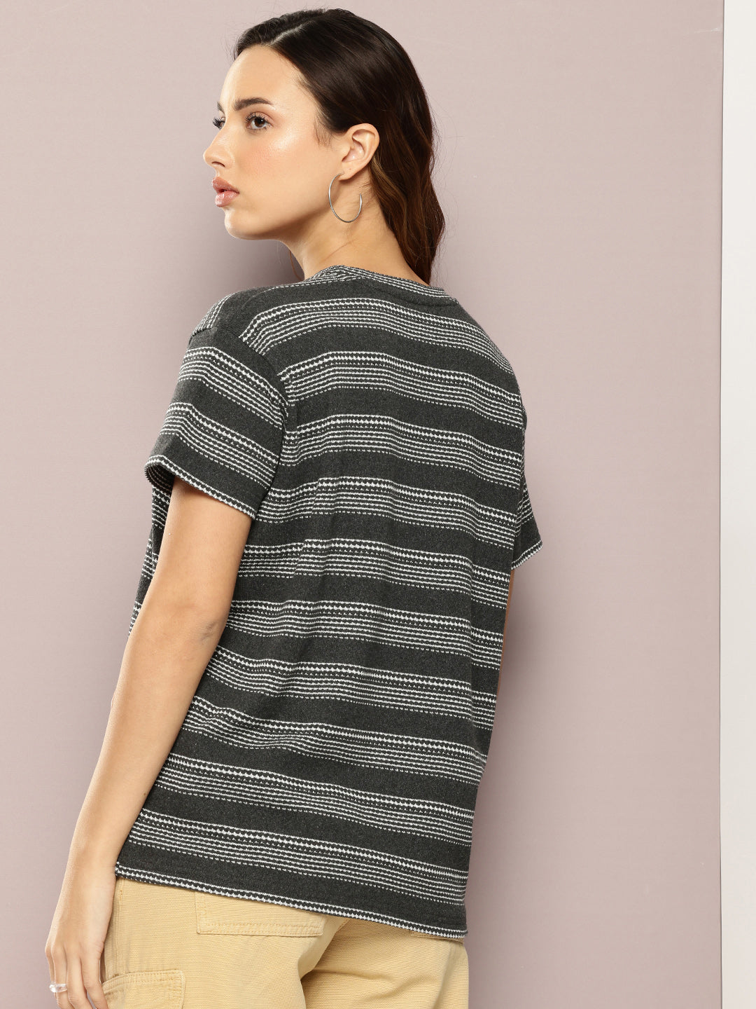 Womens Half Sleeve Round Neck All-Over Striped Boxy Fit Tshirts