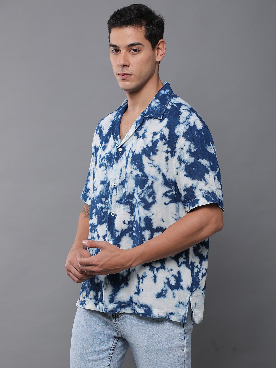 Men Floral Printed Hlaf Sleeve Casual Shirt