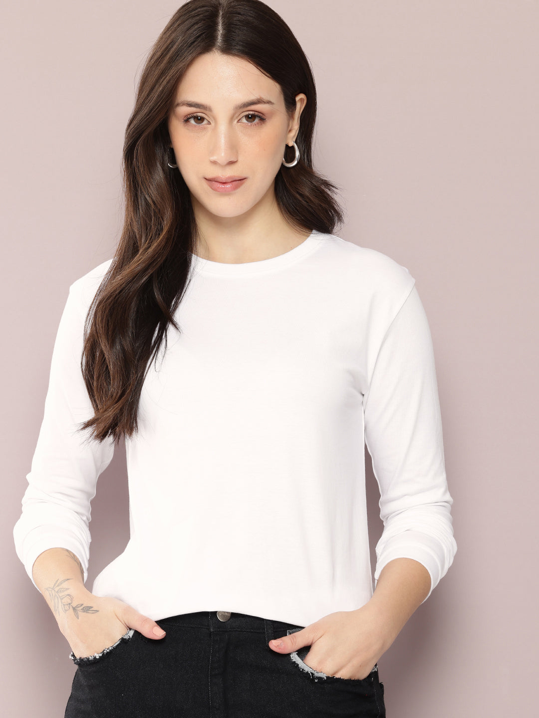 Womens Full Sleeve Round Neck Solid Regular Fit Tshirts