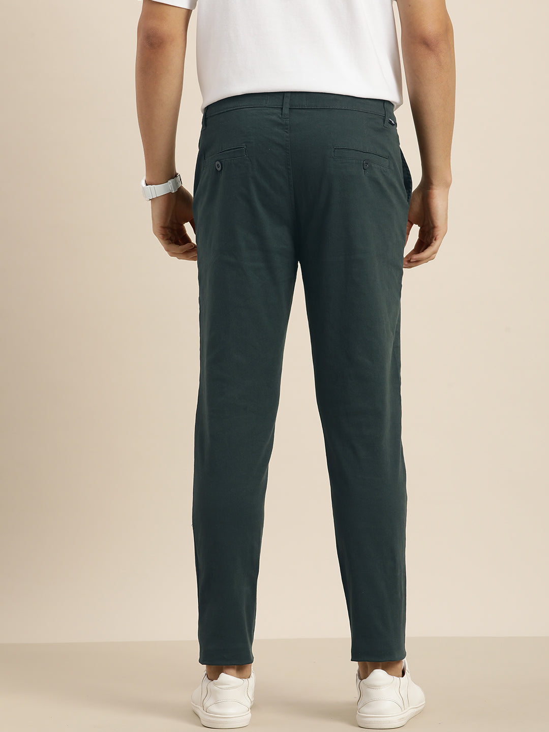Men Solid Ankle-Length Chinos Trousers