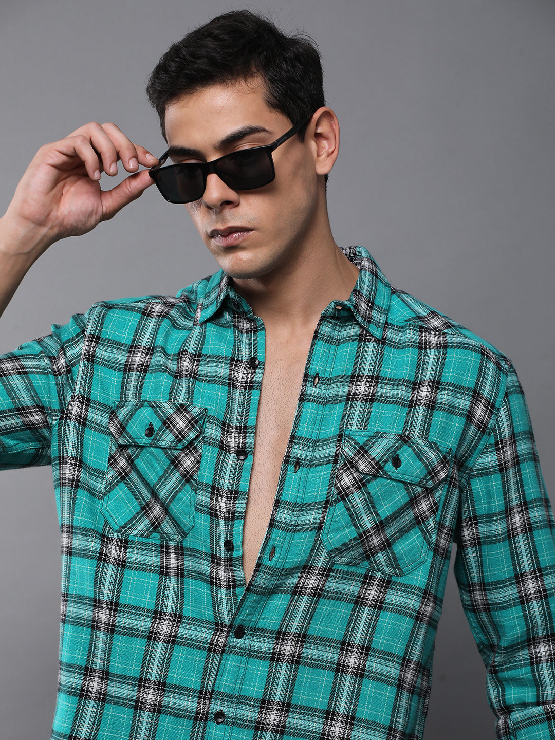 Men Checked Full Sleeve Casual Shirt With Pocket