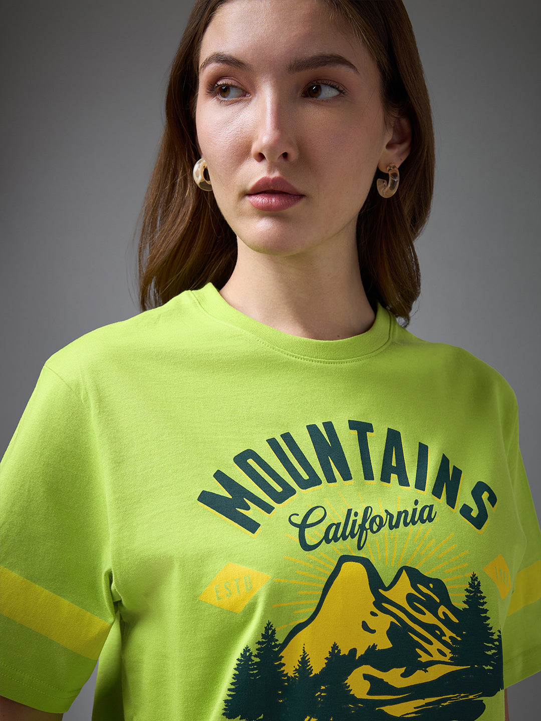 Womens Printed Round Neck Oversized Fit Tshirt