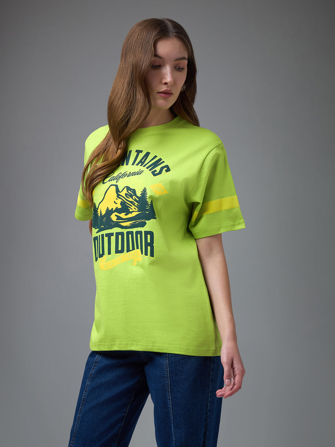 Womens Printed Round Neck Oversized Fit Tshirt