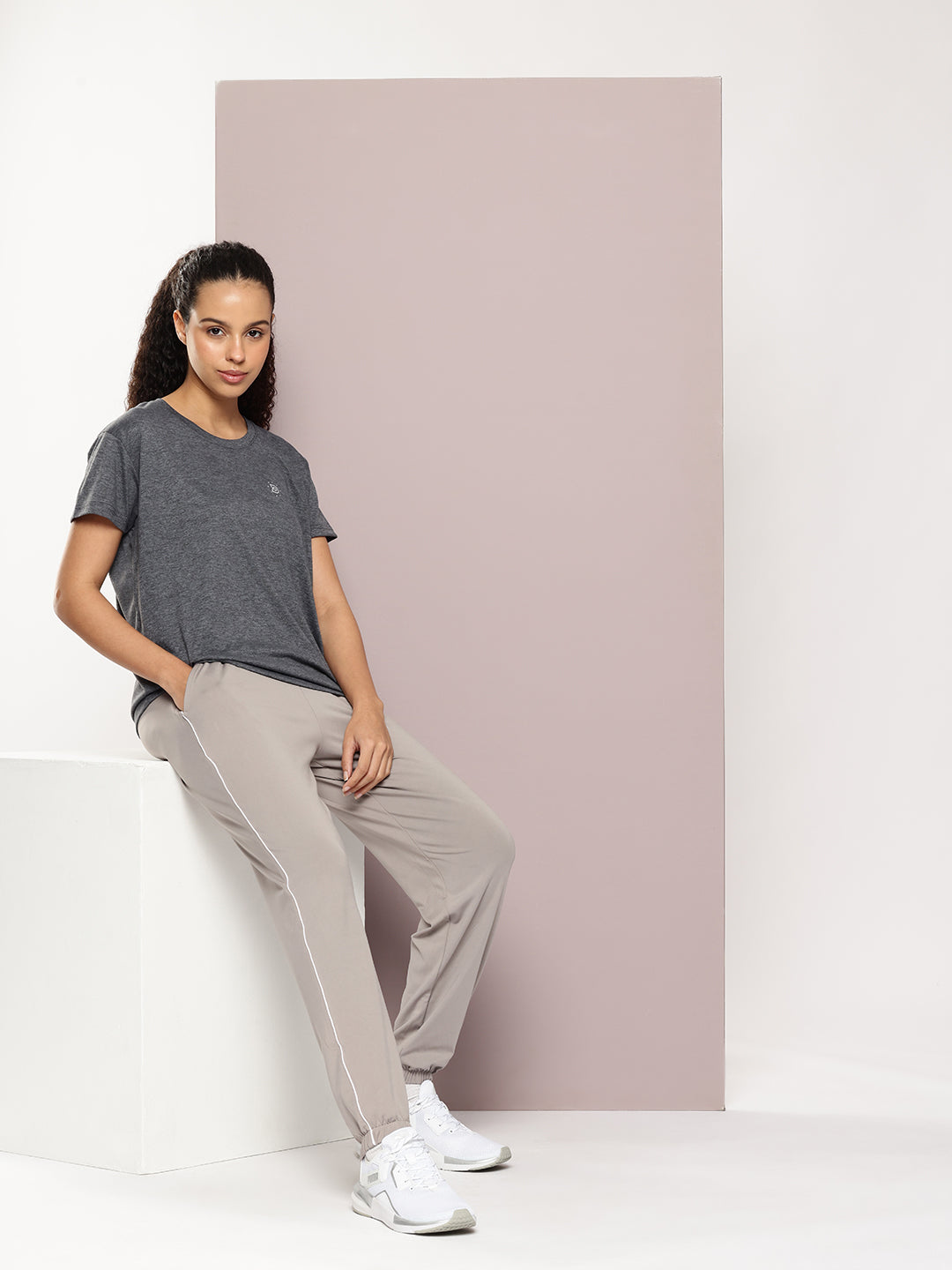 Womens Half Sleeve Round Neck Solid Boxy Fit Tshirts