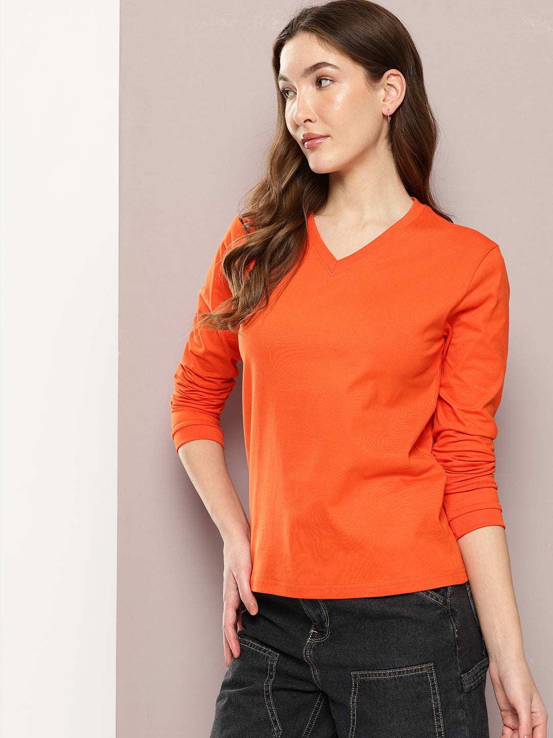 Womens Full Sleeve V-Neck Solid Regular Fit Tshirts