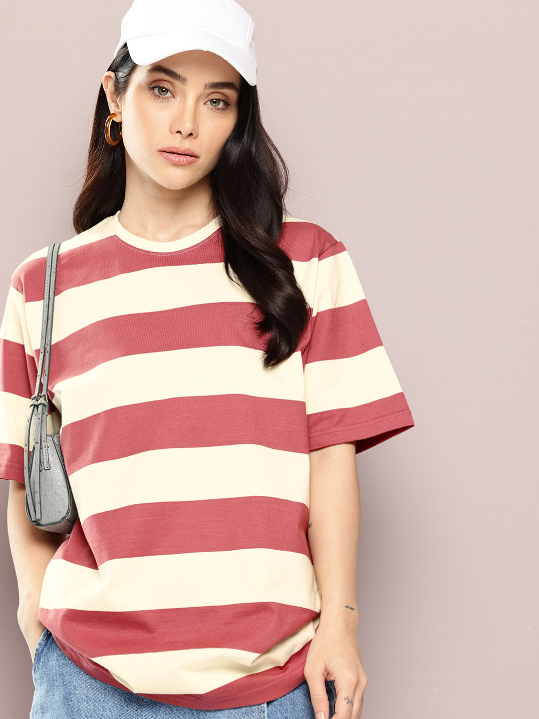Womens Half Sleeve Round Neck All-Over Striped Oversized Fit Tshirts