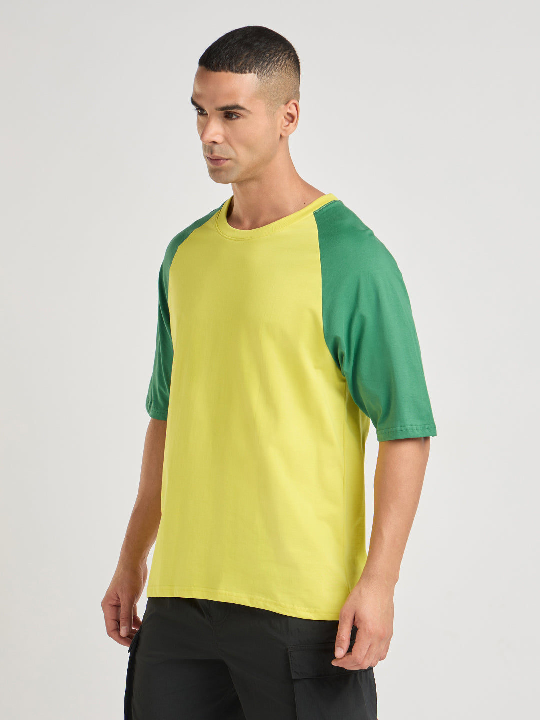 Mens Solid Oversized Raglan Sleeve Round Neck Tshirt