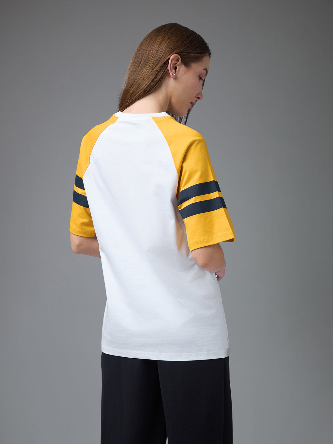 Womens Printed Raglan Sleeves Round Neck Oversized Fit Tshirt