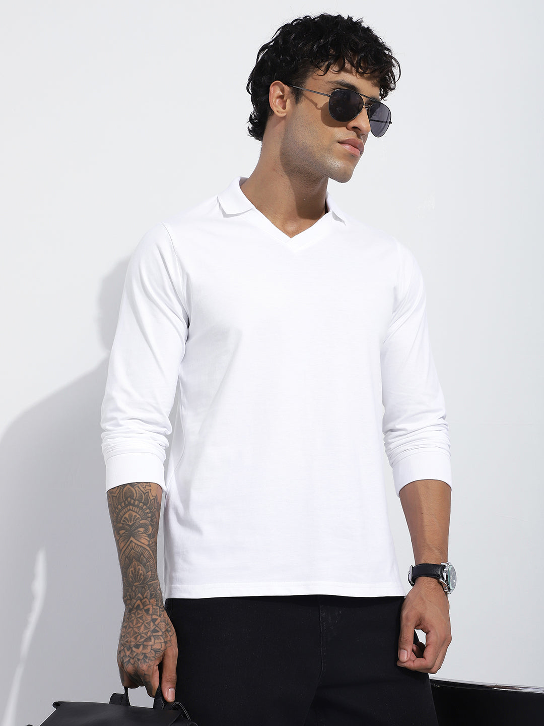 Mens Full Sleeve V-Neck Solid Regular Fit Tshirts