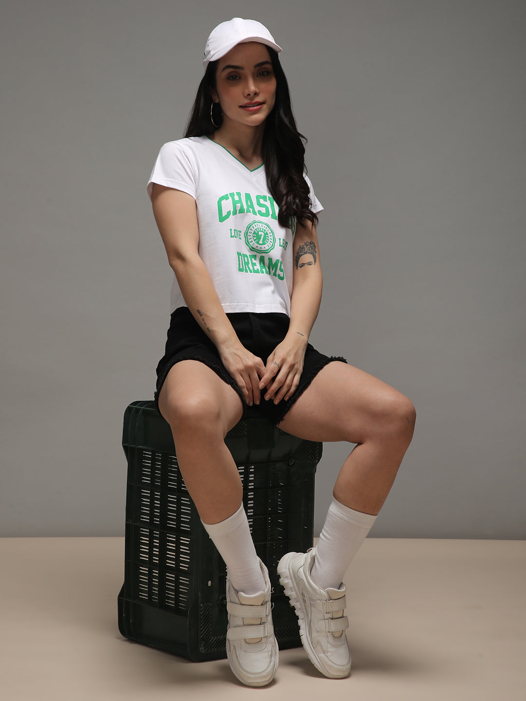 Womens Half Sleeve V-Neck Printed Regular Fit Tshirts