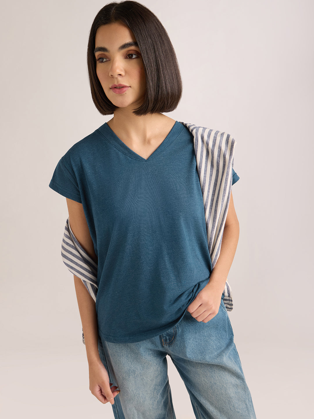 Womens Solid Regular Fit Poly Cotton  V-Neck Tshirt