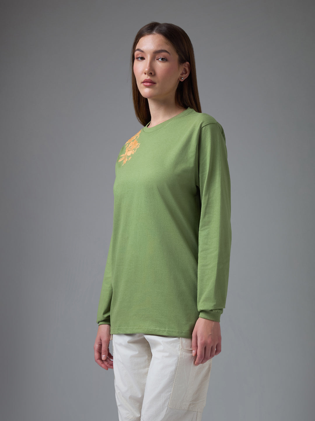 Womens Embroidery Round Neck Oversized Fit Tshirt