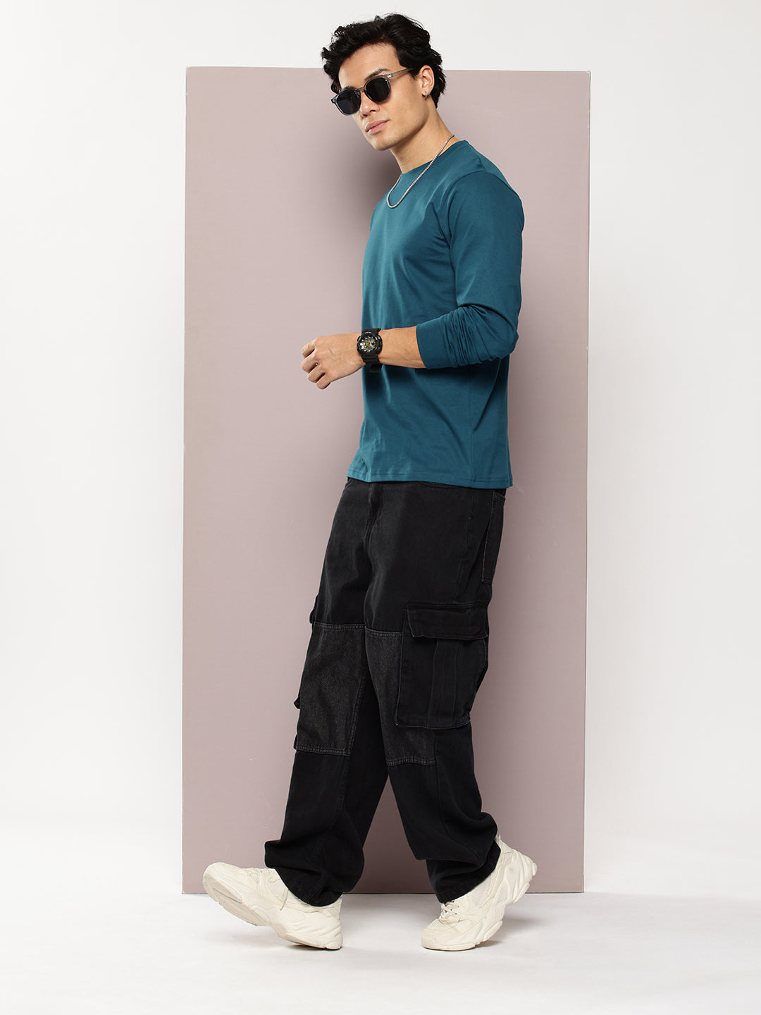 Mens Full Sleeve Round Neck Solid Regular Fit Tshirts