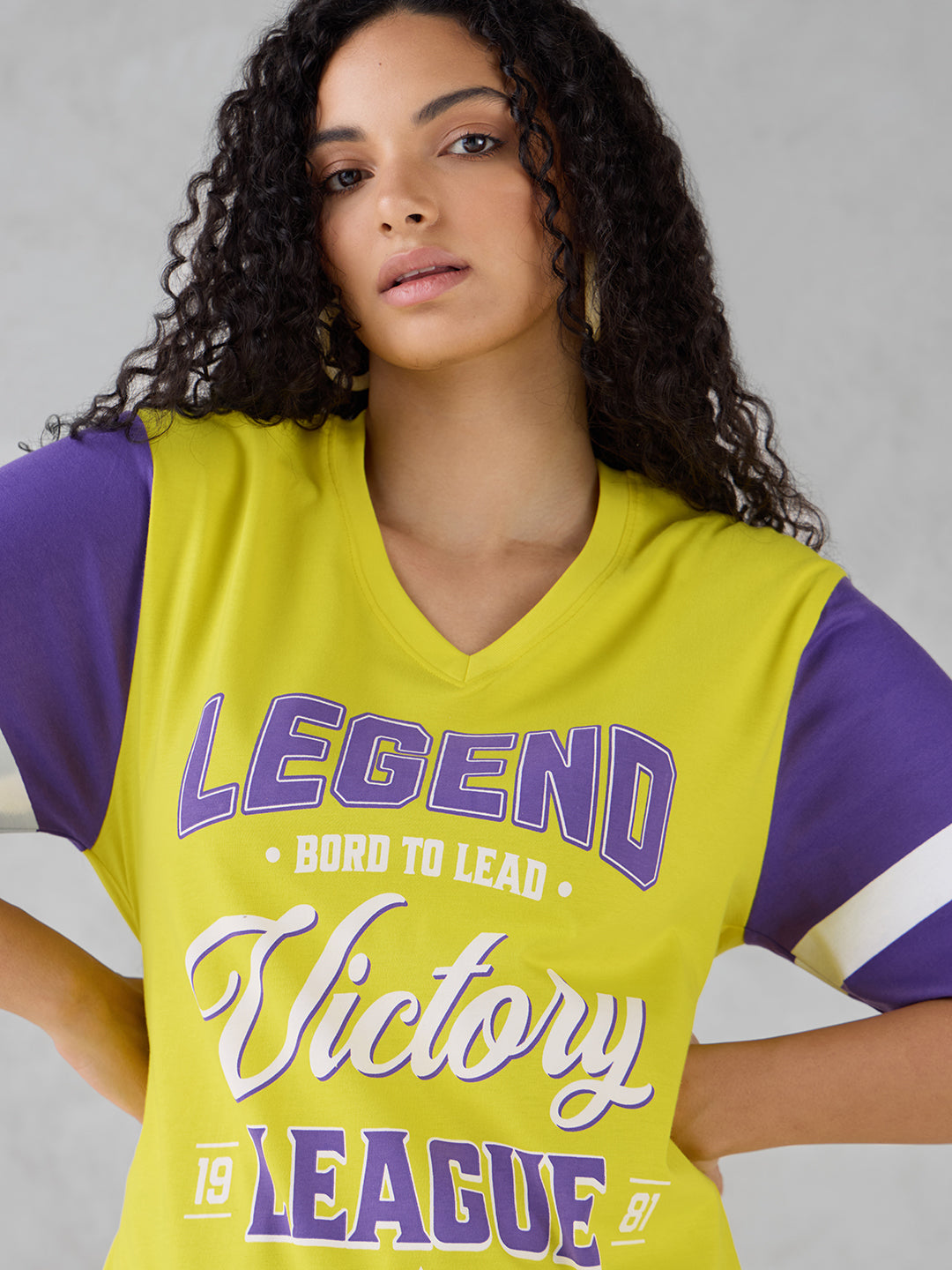 Womens Half Sleeve Printed Oversized Fit V-Neck Tshirt