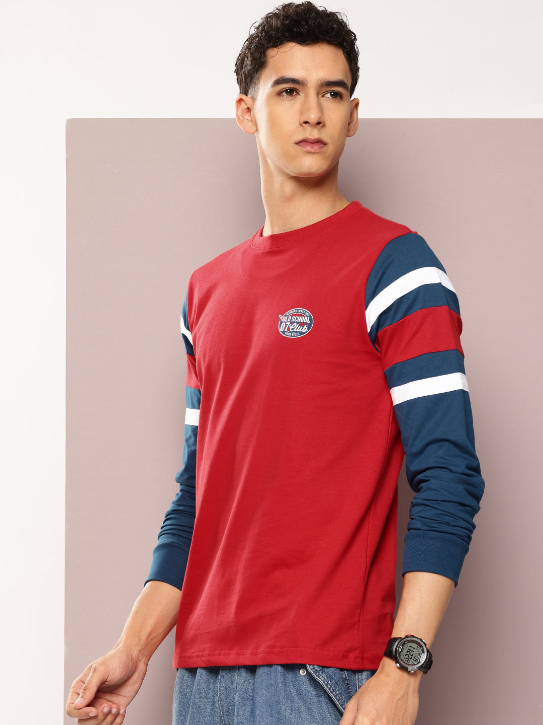 Mens Full Sleeve Round Neck Colourblocked Regular Fit Tshirts