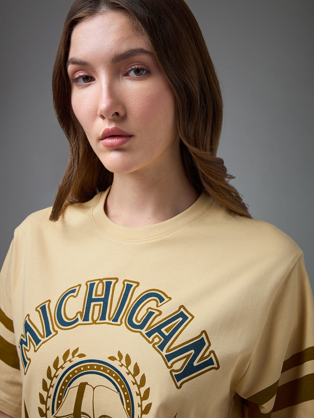 Womens Printed Round Neck Oversized Fit Tshirt