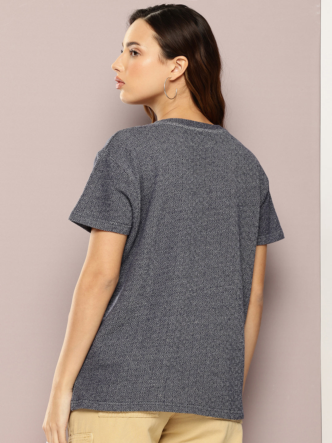 Womens Half Sleeve Round Neck All-Over Striped Boxy Fit Tshirts