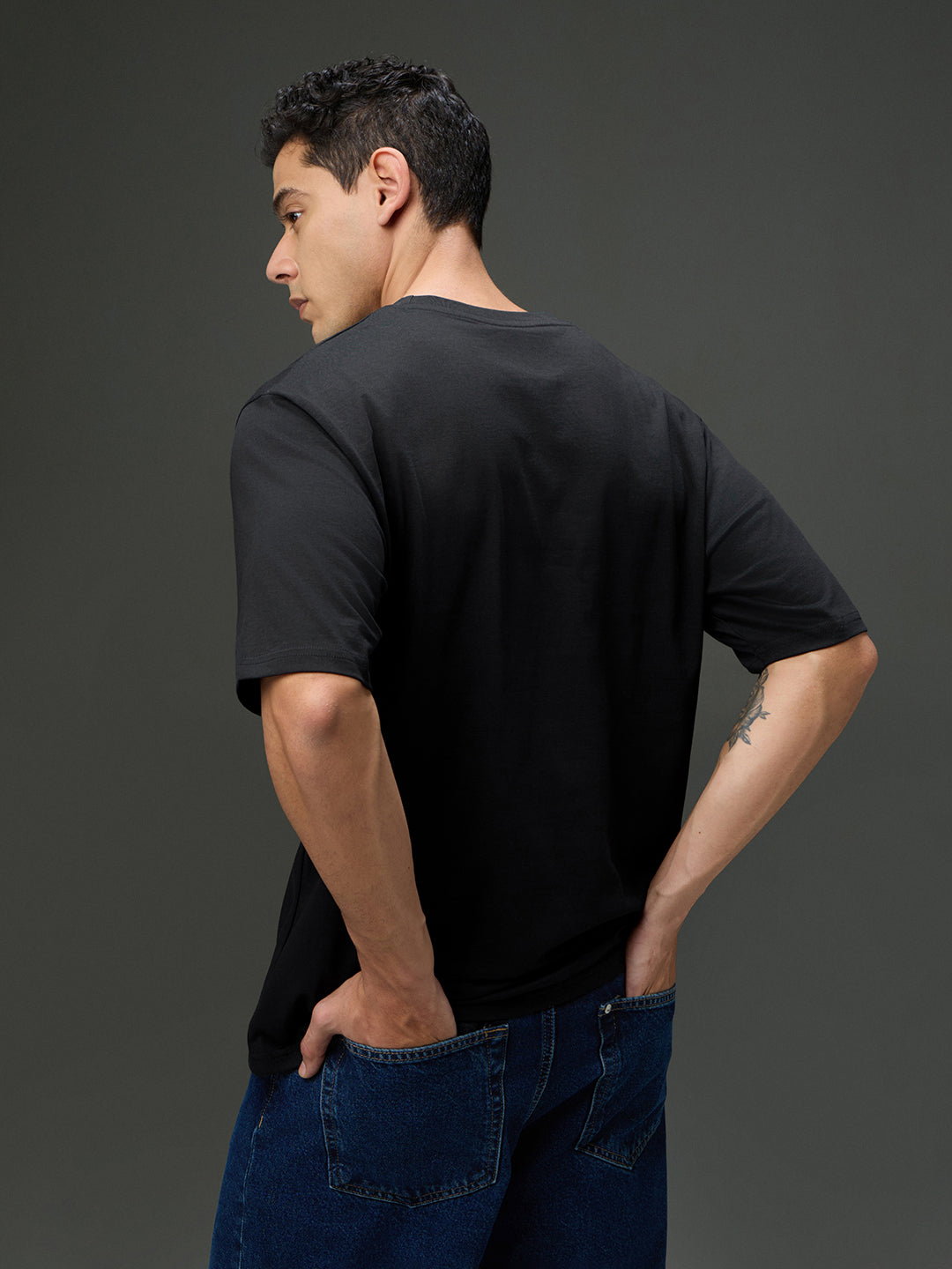 Mens Round Neck Half Sleeve Printed Oversized Fit Tshirt