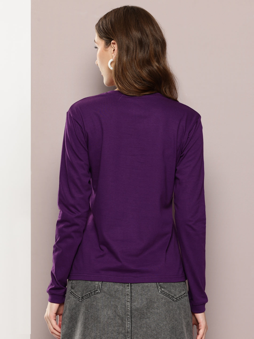 Womens Full Sleeve V-Neck Solid Regular Fit Tshirts