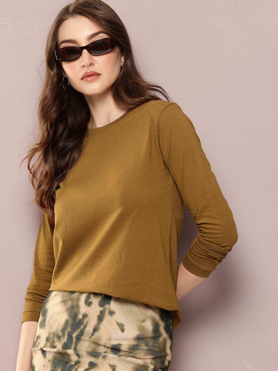 Womens Full Sleeve Round Neck Solid Regular Fit Tshirts