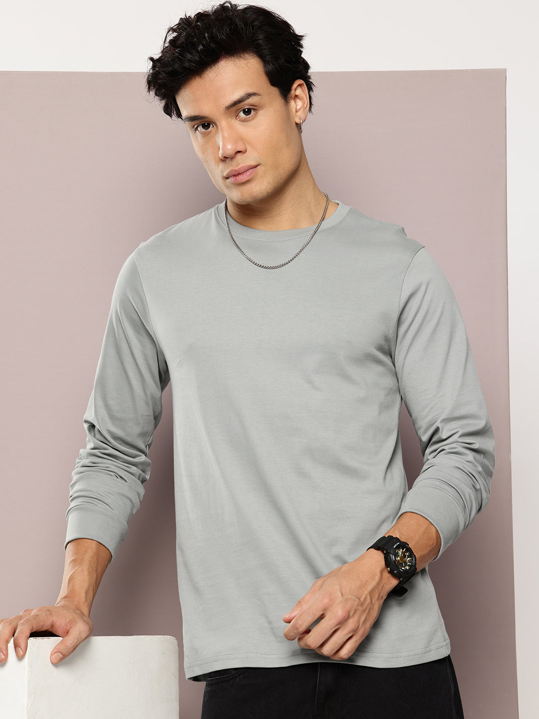 Mens Full Sleeve Round Neck Solid Regular Fit Tshirts