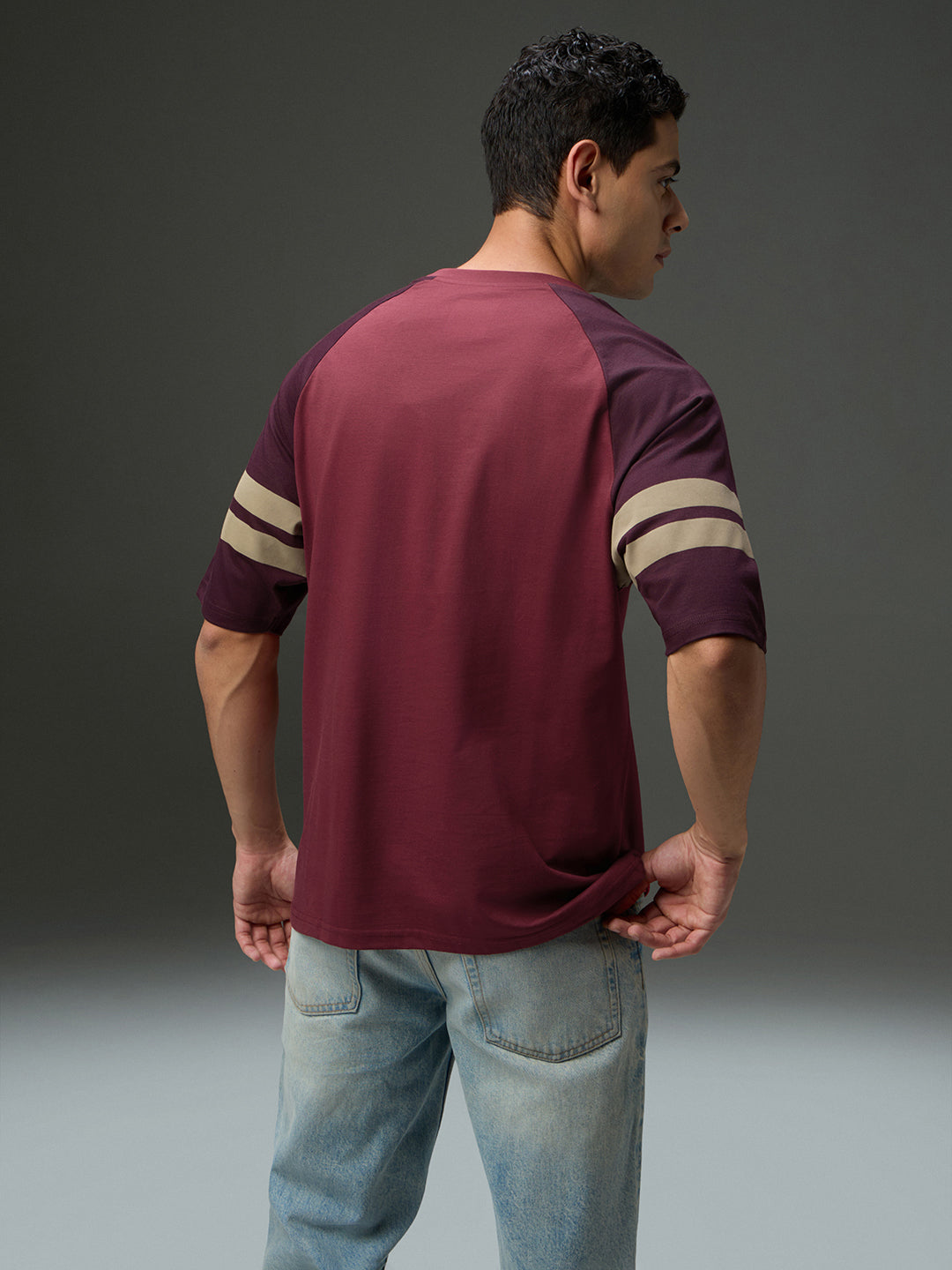 Mens Round Neck Raglan Sleeve Printed Oversized Fit Tshirt