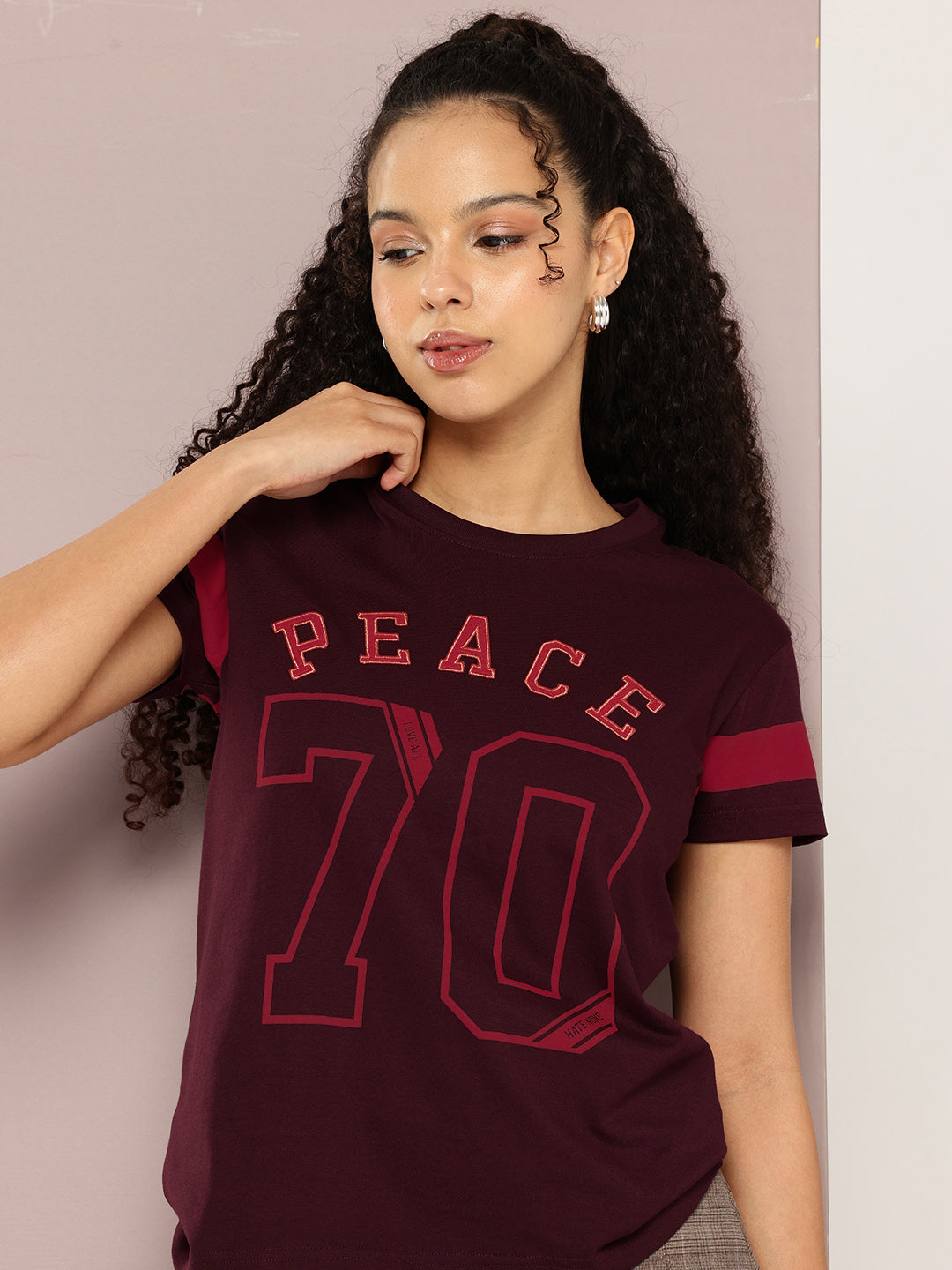 Womens Half Sleeve Round Neck Applique Regular Fit Tshirts