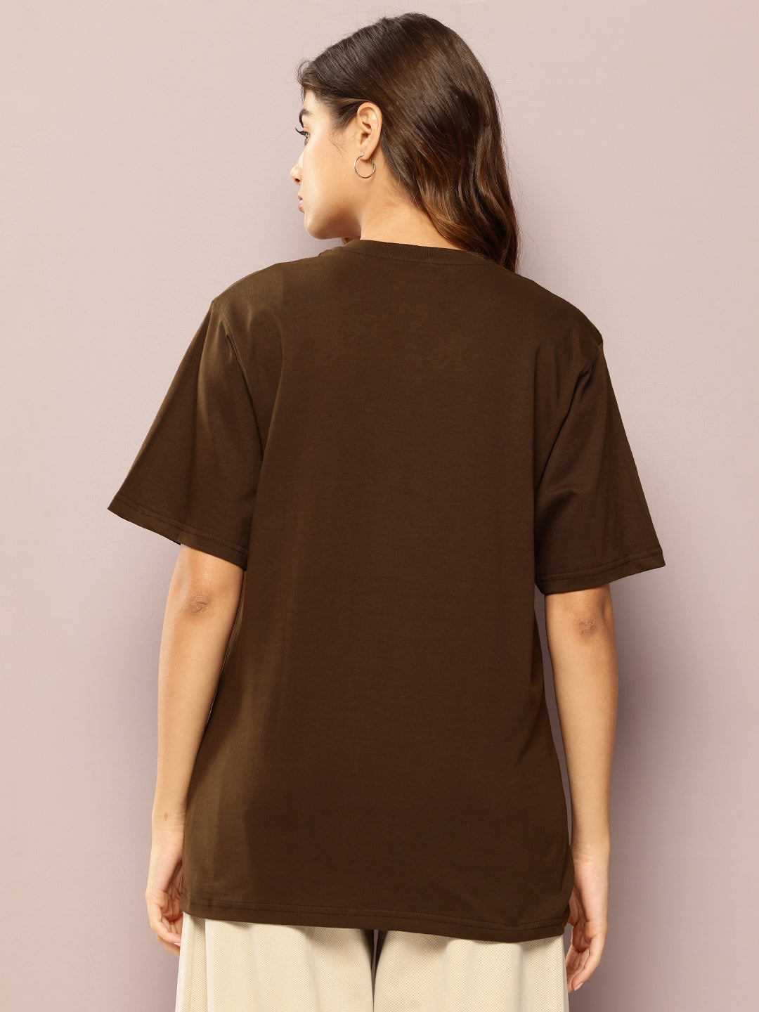 Womens Short Sleeve Printed V-Neck Oversized Fit Tshirt