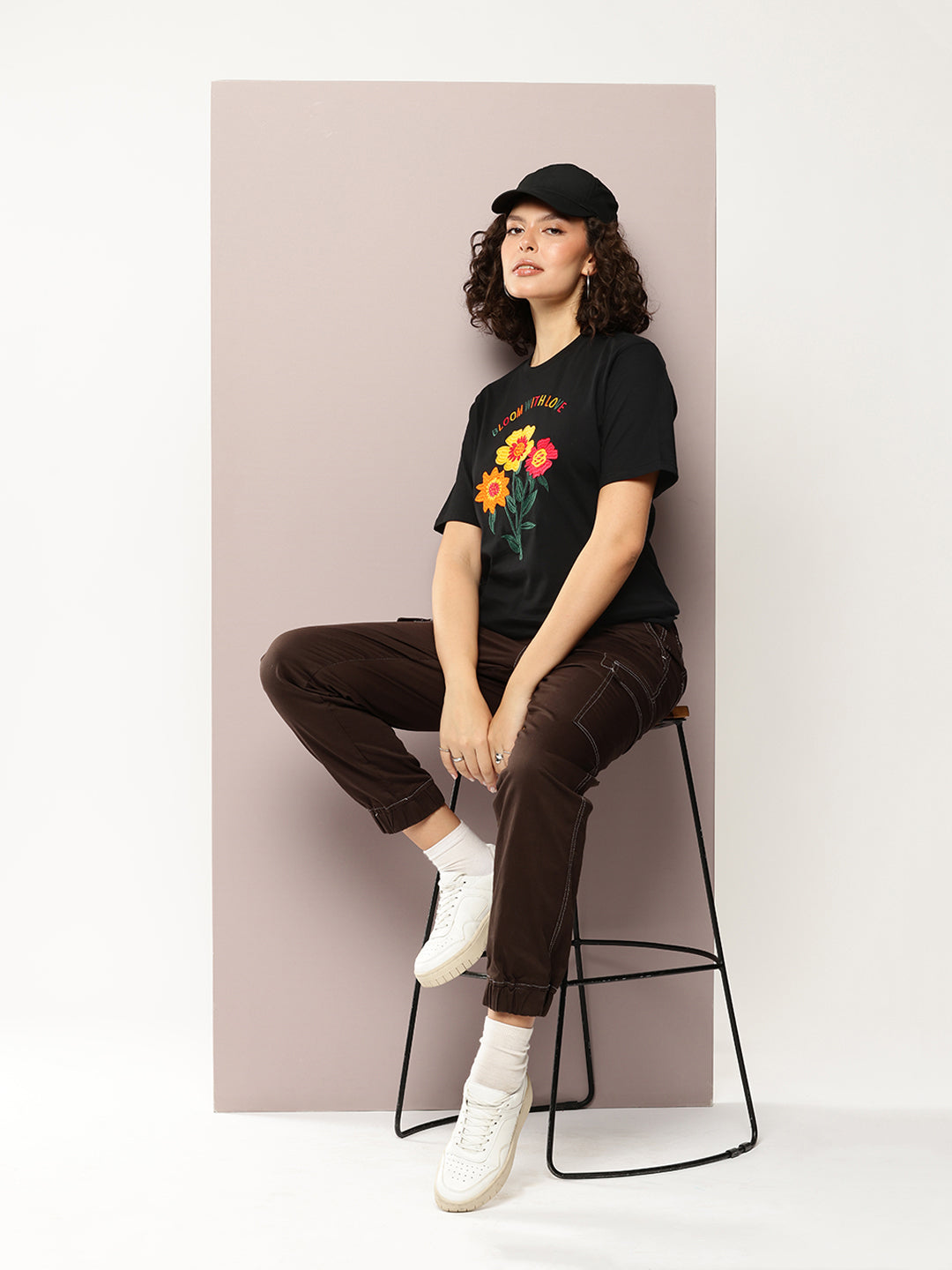 Womens Half Sleeve Round Neck Embroidery Oversized Fit Tshirts