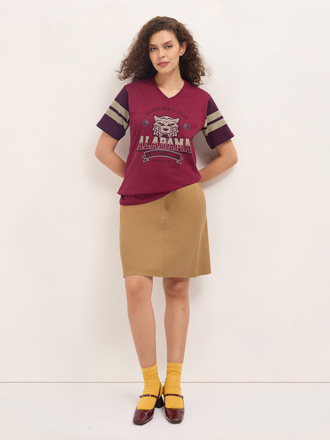 Womens Half Sleeve V-Neck Printed Oversized Fit Tshirts