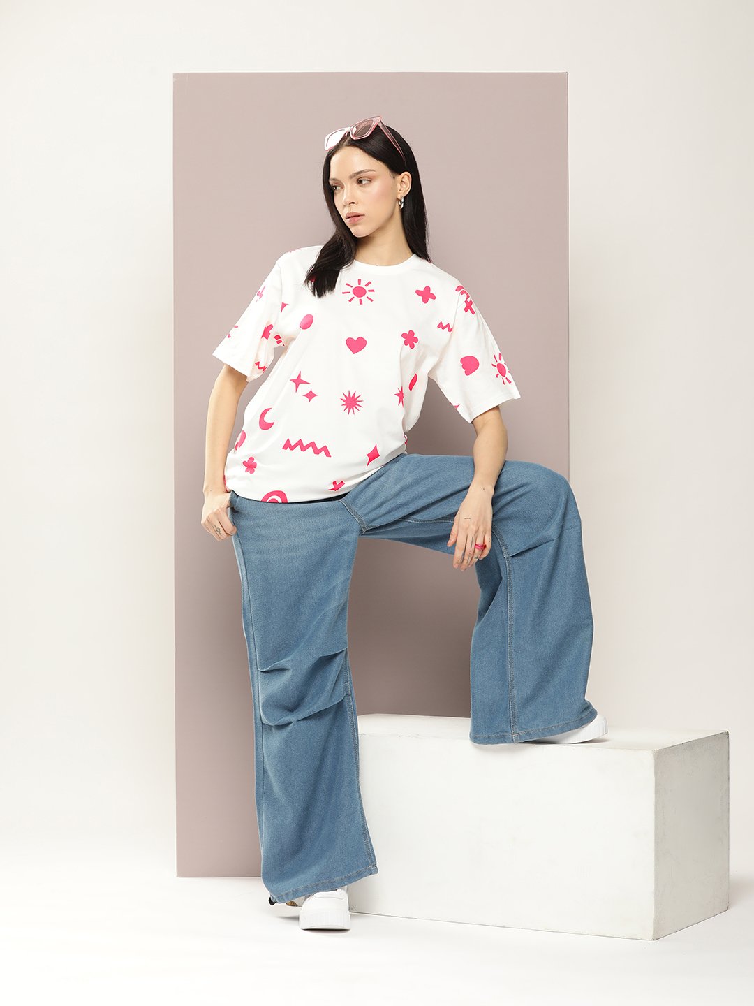 Womens Short Sleeve Round Neck Oversized Fit T-Shirt
