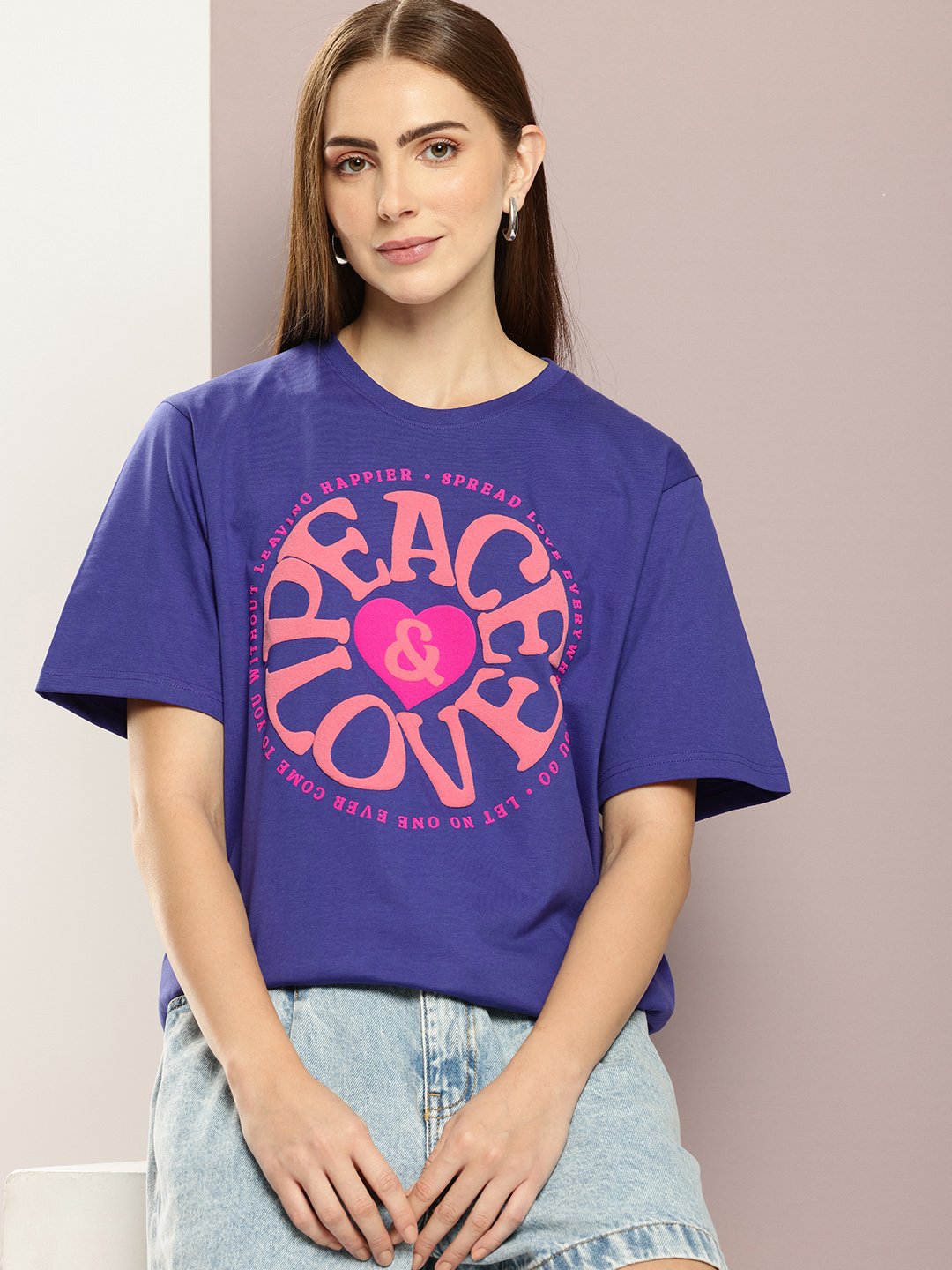 Womens Short Sleeve Round Neck Oversized Fit T-Shirt