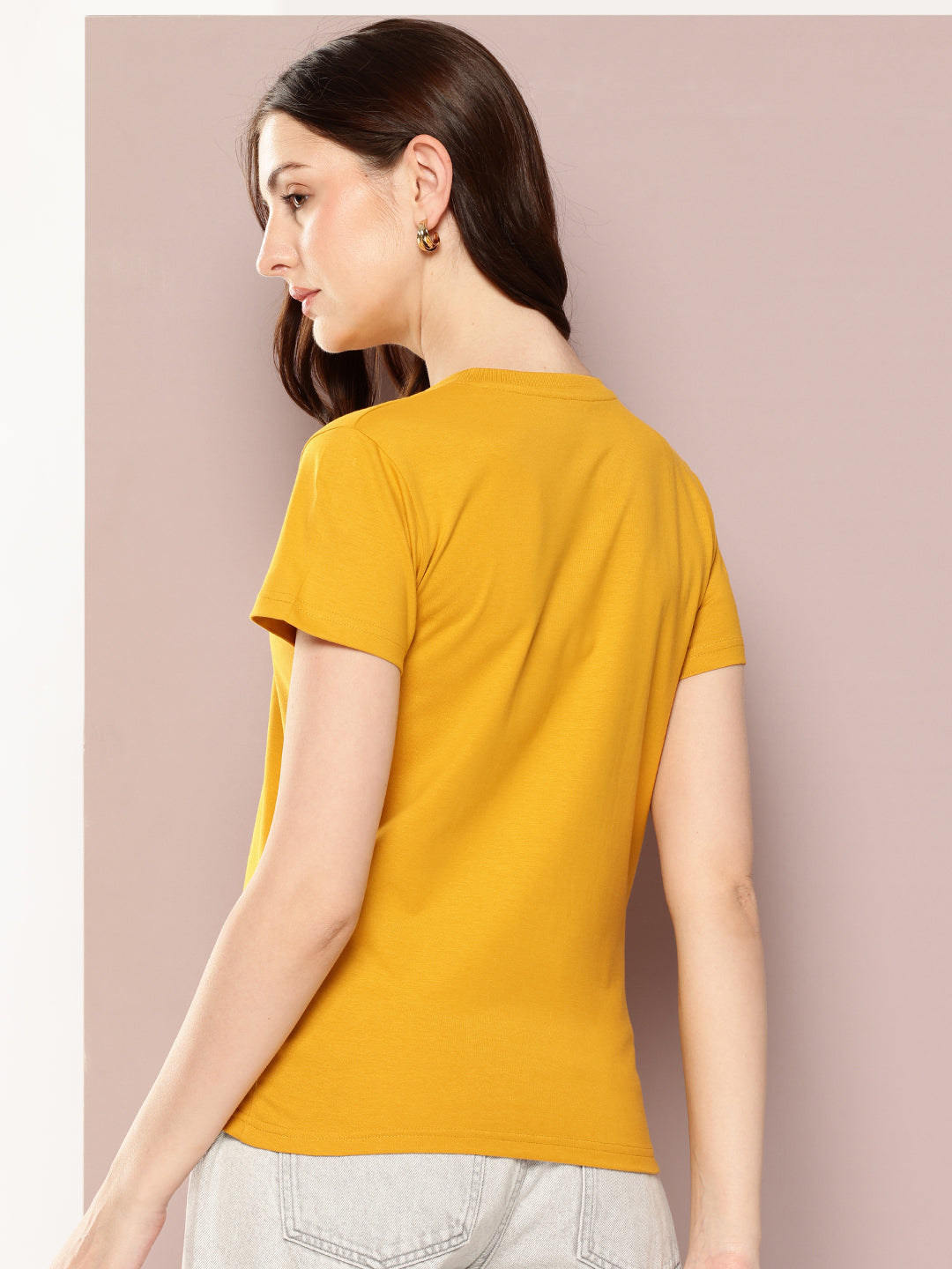 Womens Short Sleeve Solid V-Neck Regular Fit Tshirt