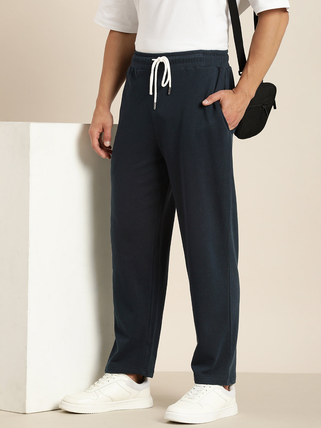 Men Lightweight Relaxed Fit Baggy Korean Pant
