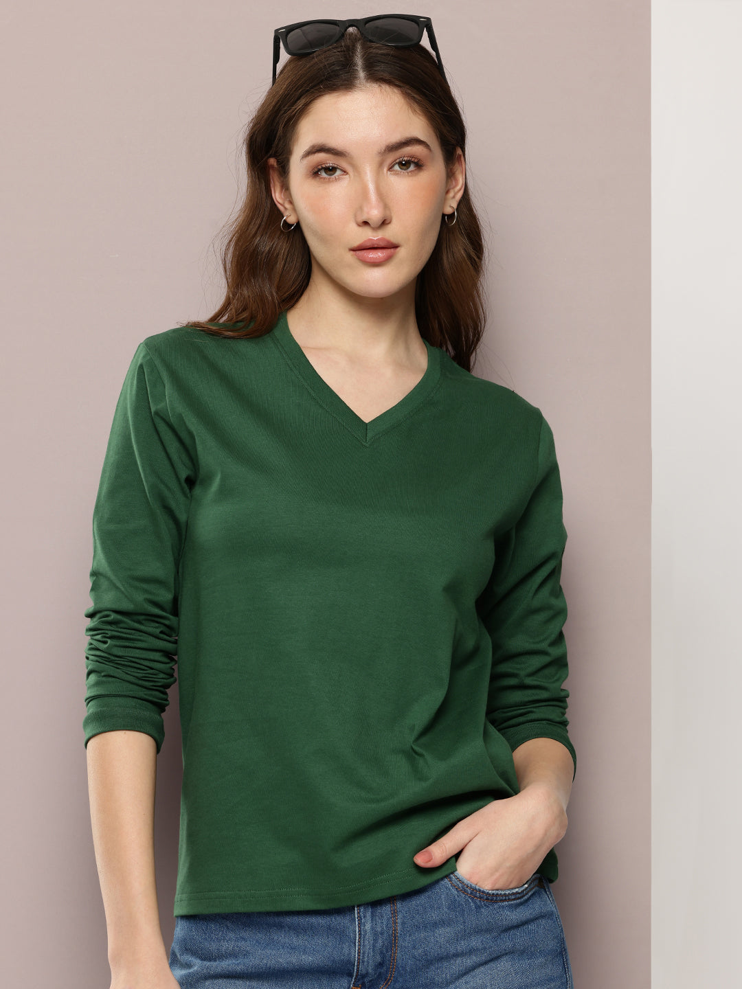 Womens Full Sleeve V-Neck Solid Regular Fit Tshirts