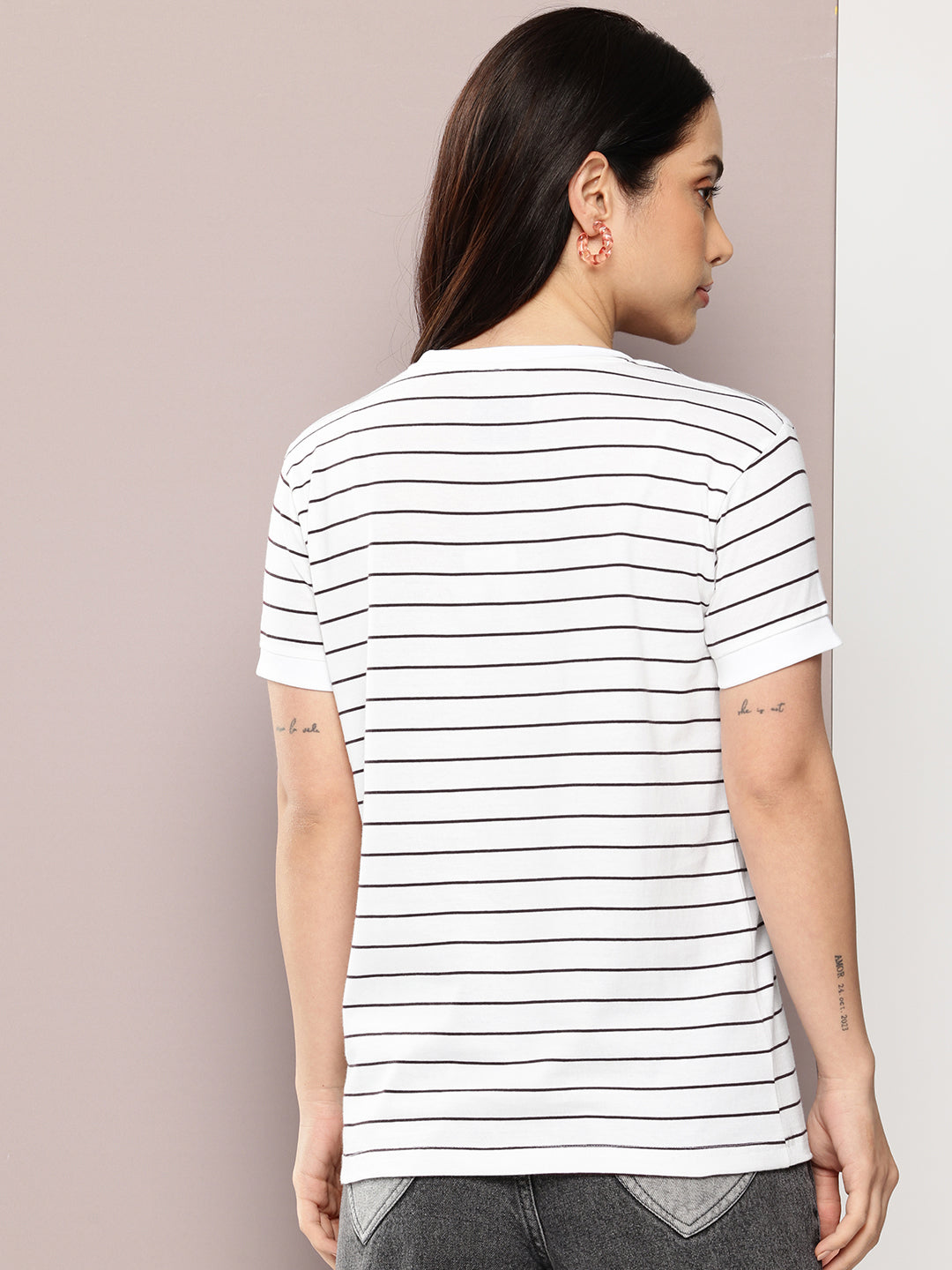 Womens Half Sleeve Round Neck All-Over Striped Regular Fit Tshirts