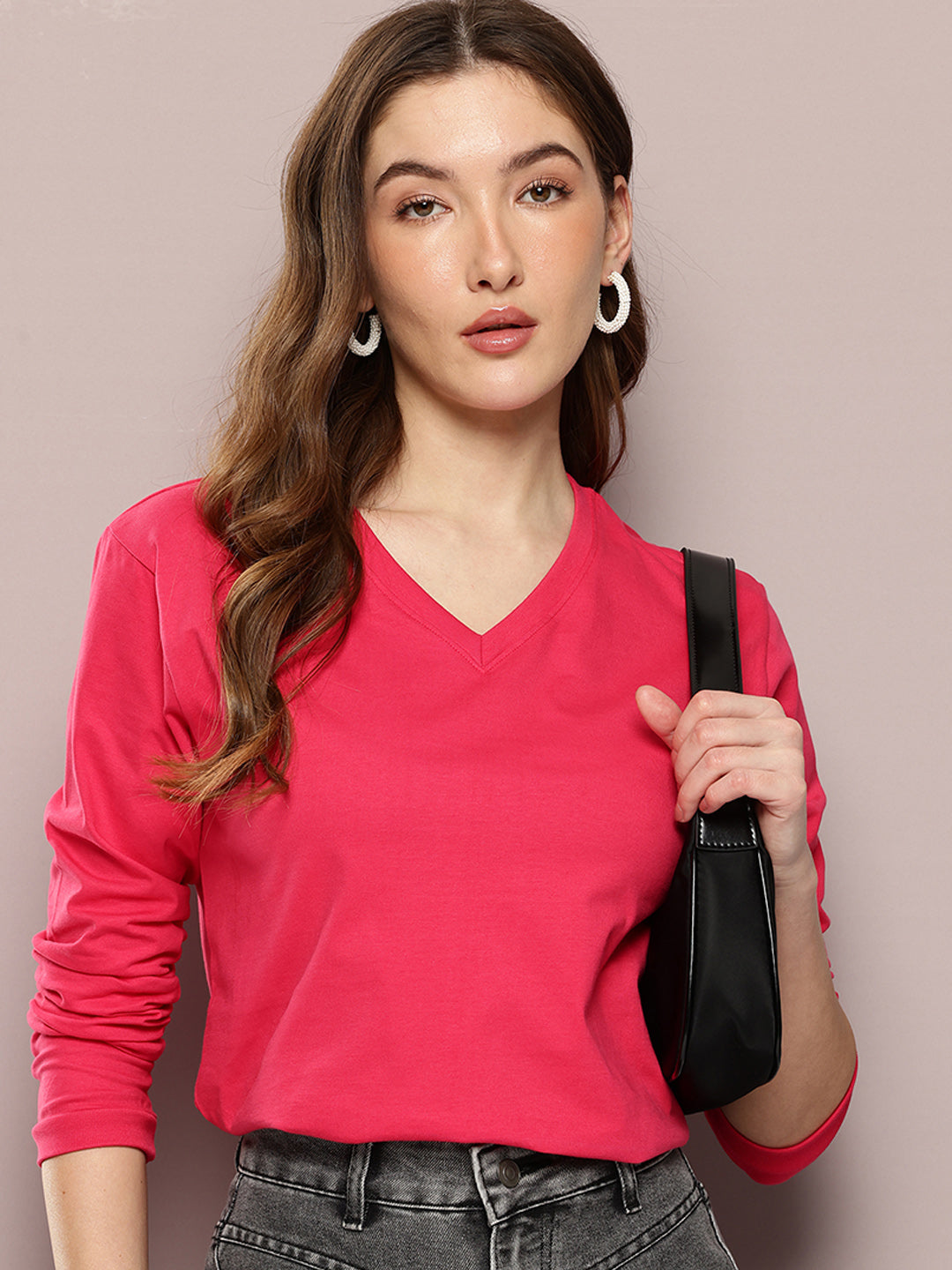 Womens Full Sleeve V-Neck Solid Regular Fit Tshirts