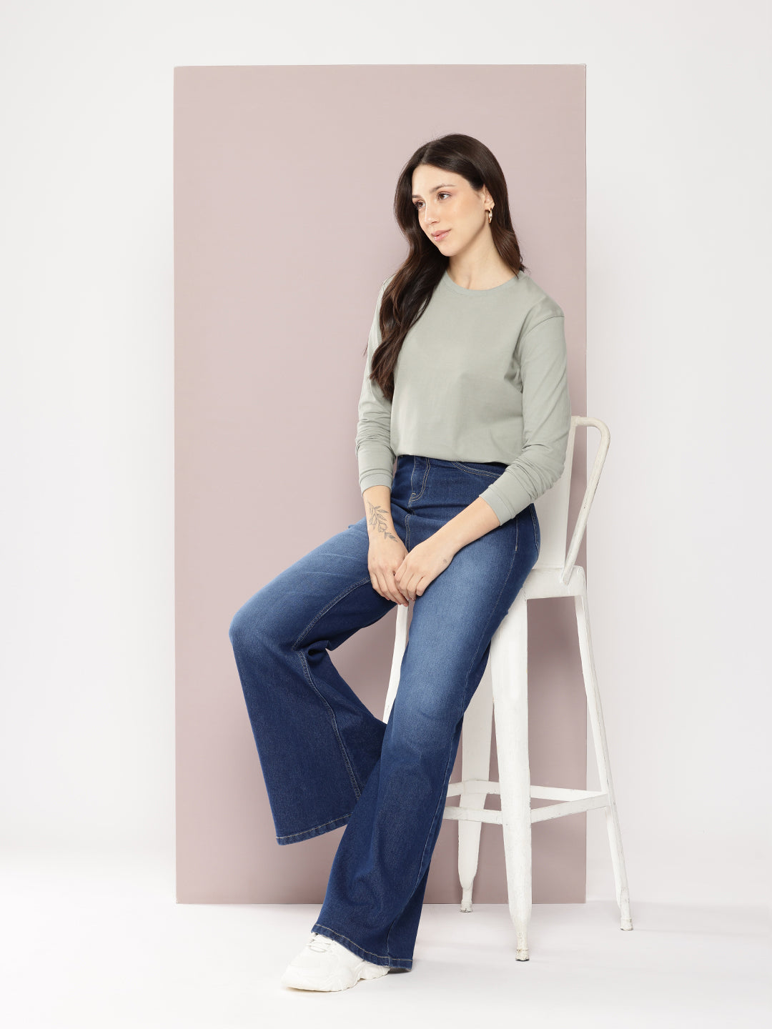 Womens Full Sleeve Round Neck Solid Regular Fit Tshirts