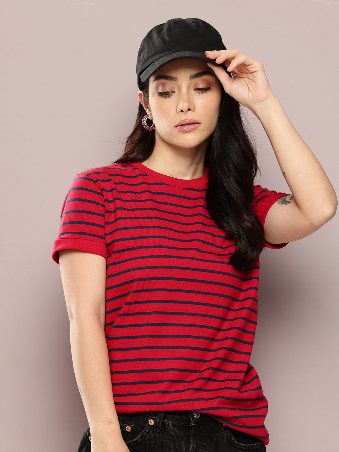 Womens Half Sleeve Round Neck All-Over Striped Regular Fit Tshirts