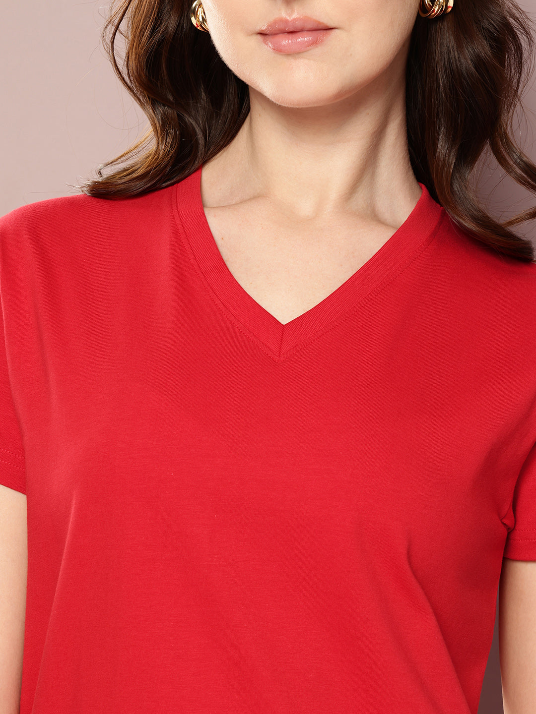 Womens Short Sleeve Solid V-Neck Regular Fit Tshirt