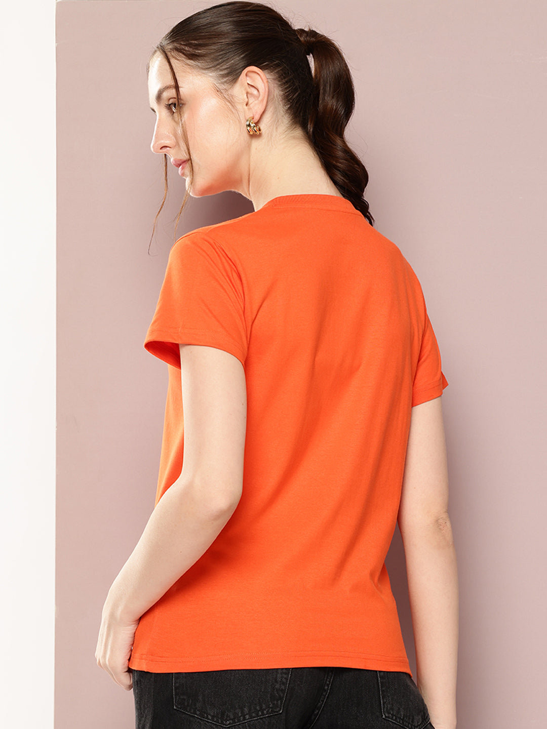 Womens Short Sleeve Solid V-Neck Regular Fit Tshirt