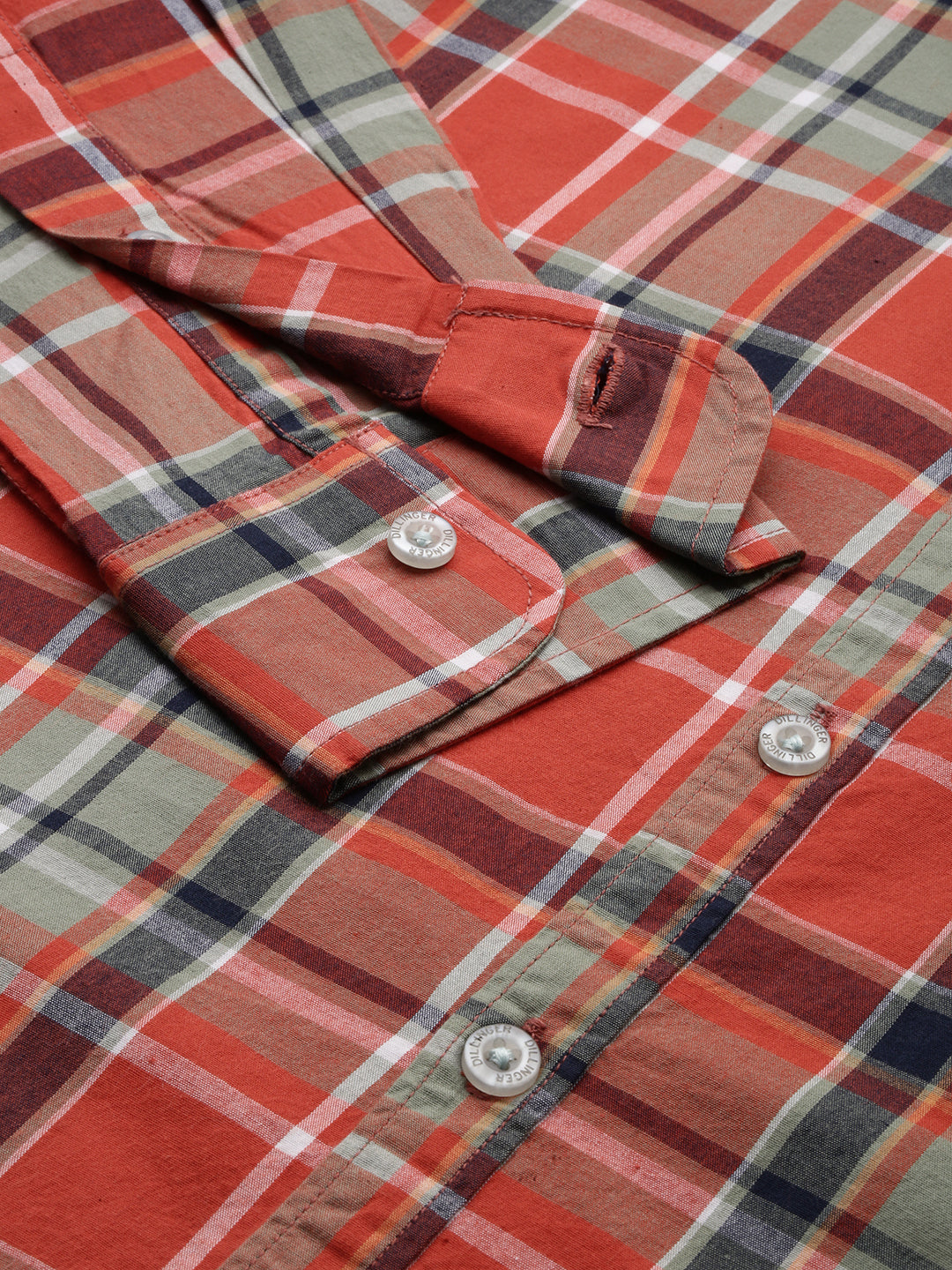 Men Checked Full Sleeve Shirt With Pocket