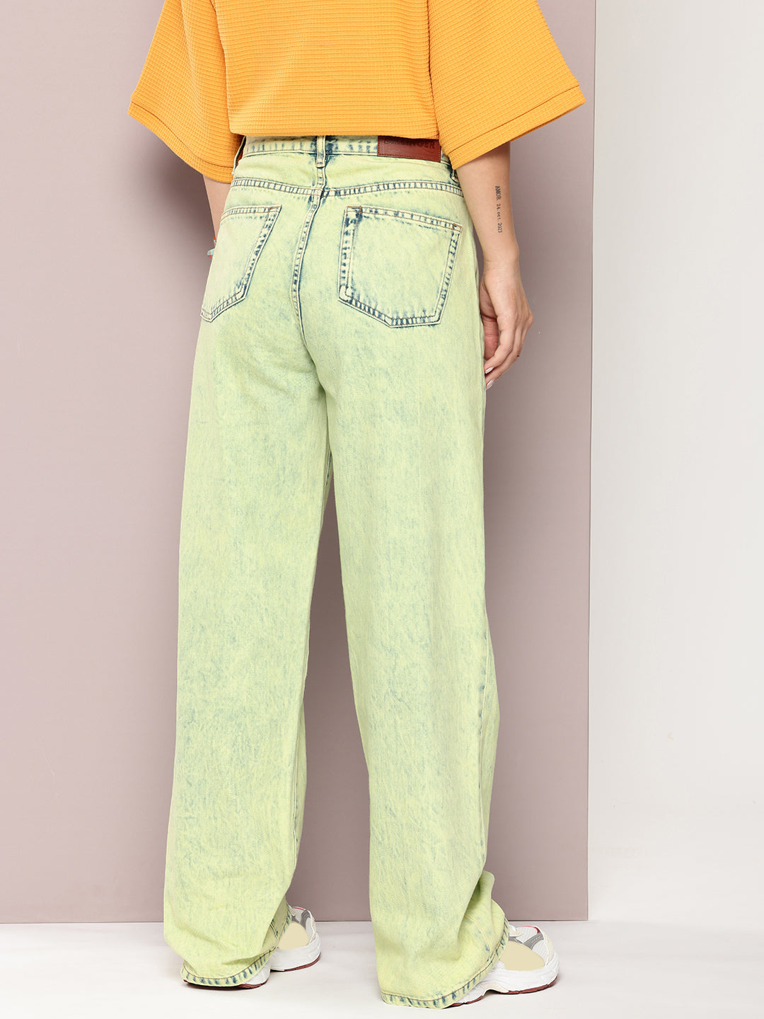 Women Extra Baggy Style Jeans