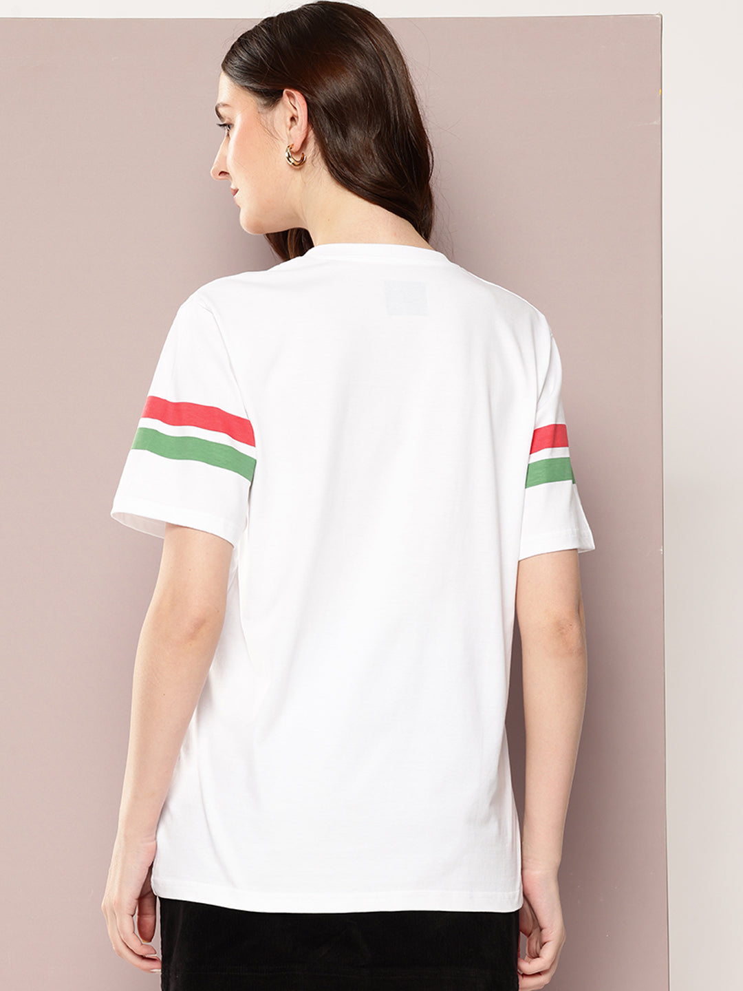 Womens Short Sleeve Printed V-Neck Oversized Fit Tshirt