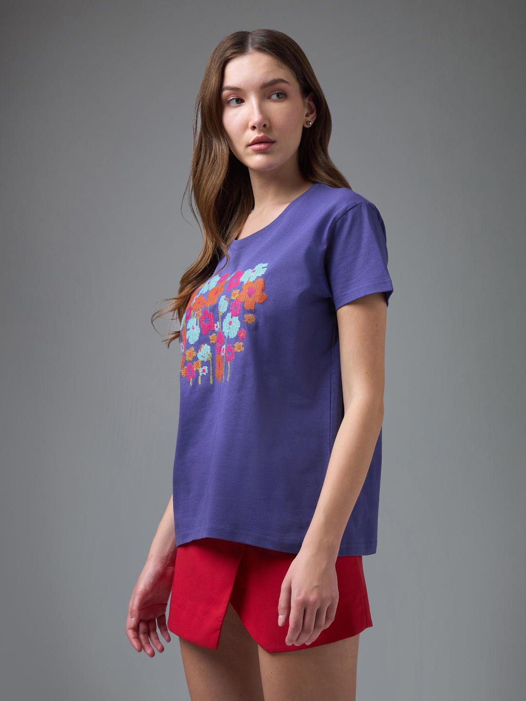 Womens Embroidery Round Neck Boxy Fit Tshirt
