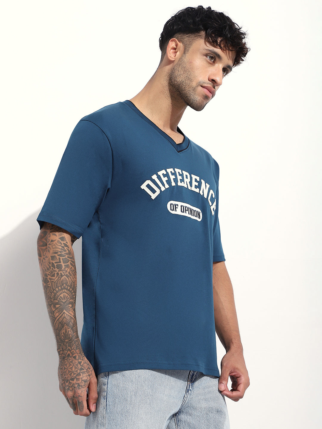 Mens Half Sleeve V-Neck Applique Oversized Fit Tshirts